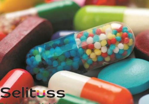 CHÚ Ý KHI SỬ DỤNG KHÁNG SINH VÀ SIRO HO CHO BÉ SƠ SINH