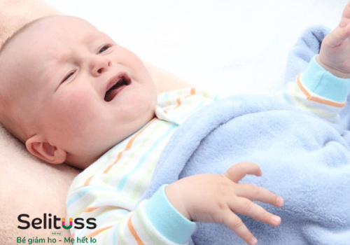 Phân biệt ho do virus, vi khuẩn và cách sử dụng siro ho tiêu đờm cho trẻ sơ sinh